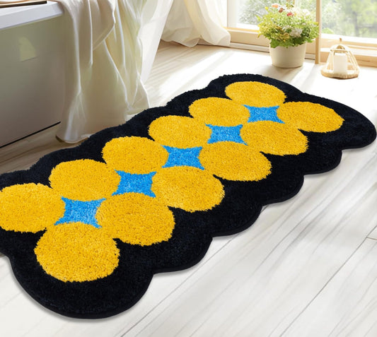 Bathroom Runner Rug Yellow Bath Mats Scalloped Geometric Long Bathroom Mat Cute Non Slip Microfiber Plush Small Bath Rug Washable Absorbent Floor Door Mat for Shower Tub Sink 20"x47"