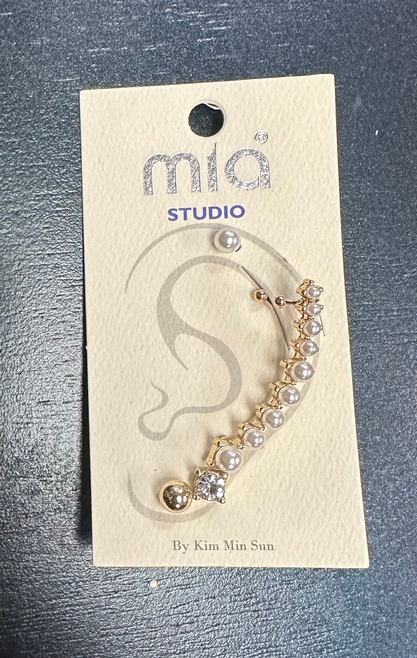 Mia Studio By Kim Min Sun Pearl Ear Climber/Cuff with 3 Earring Studs