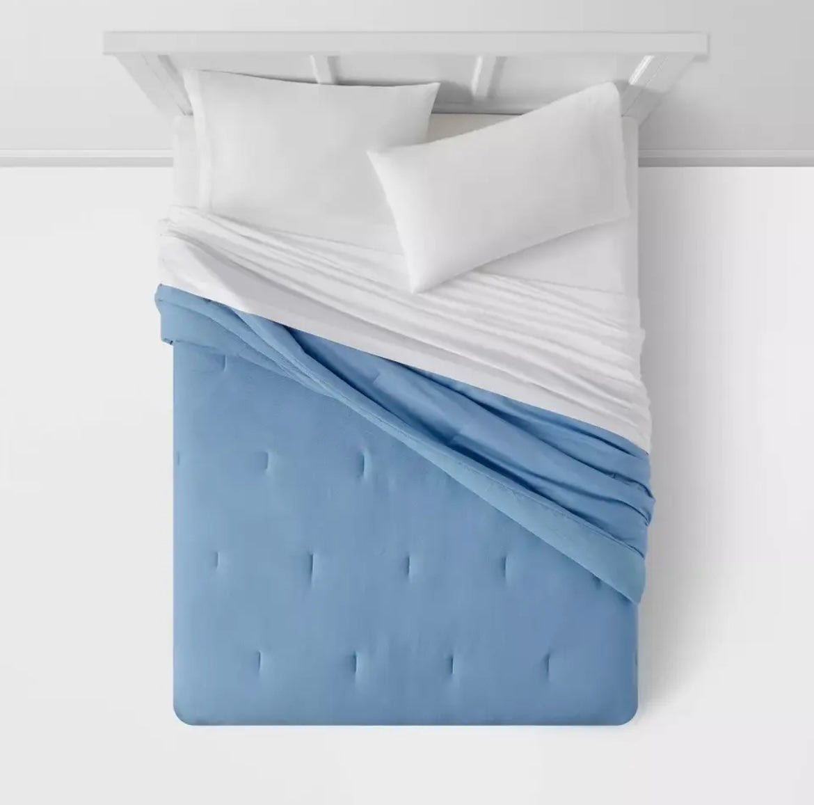 Room Essentials Light Blue Microfiber Micro Texture Twin/Twin XL Comforter