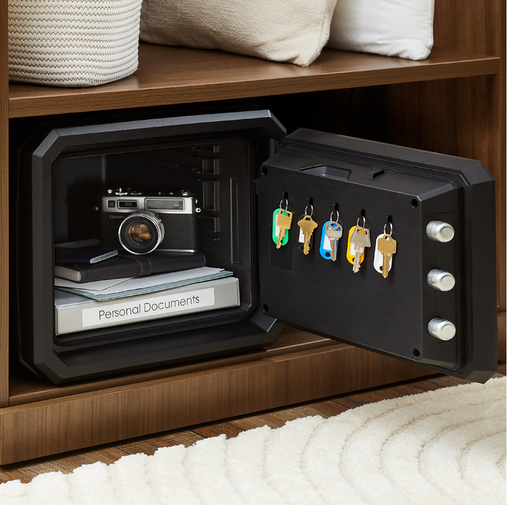 SENTRYSAFE FIREPROOF AND WATERPROOF SAFE WITH DIAL COMBINATION