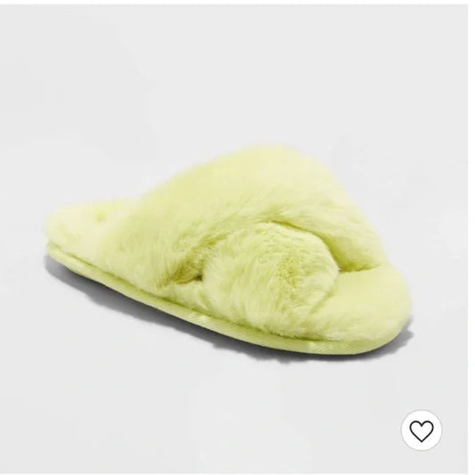 Cat & Jack Girls’ Brooklyn Crossband Fur Slippers, Yellow size medium (youth size 2/3)