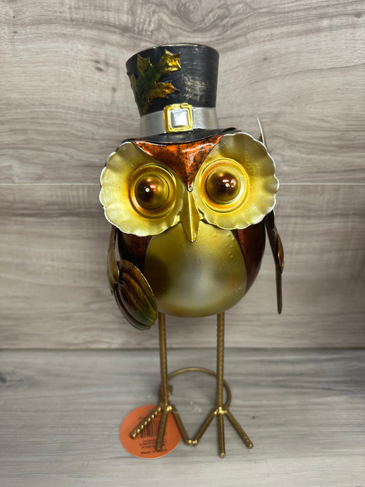 Metal owl fall decor